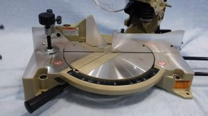WHATS IN THE BOX? MAKITA LS1040 COMPOUND MITER SAW