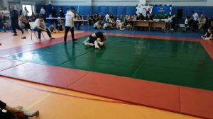 Микс файт! г. Нефтегорск, победа болевым! 11 лет, 56 кг, сынок! 25.03.23г!