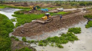 Строительство, дороги на болотах