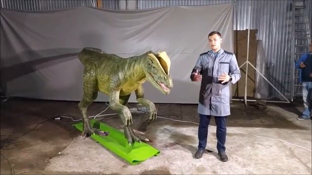 Робозавр: шестиметровый аниматроник представлен в Перми смотреть онлайн