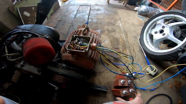 Генератор 220W нa базе мотора от мопеда Piaggio, не все так просто как хотелось ? смотреть онлайн