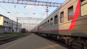 Прибытие ЭП1М-671 с поездом №431 Киров — Адлер