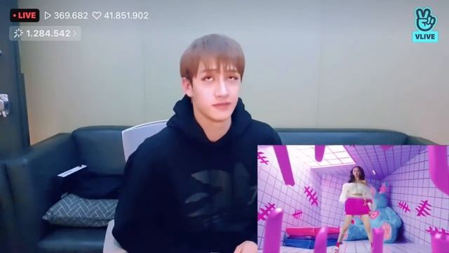eng sub Straykids Bangchan Reaction to ITZY LOCO 211024