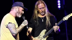 Alice In Chains feat  Dallas Green   Nutshell Live in London, Ontario, April 23, 2019 (remastered)