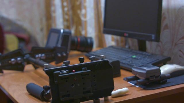 Электронный стабилизатор или механический)