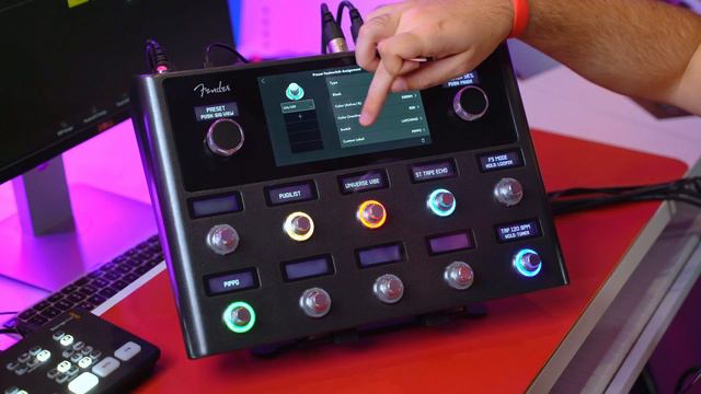 CHE BOMBA! Fender Tone Master PRO Modeler | LuckyMusic.com смотреть онлайн