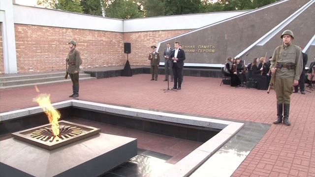 В четыре часа утра рязанцы зажгли «Свечи памяти»