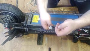 Куго м4 про замена мотор колеса