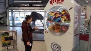 АВТОМАТ ДЛЯ ПРОДАЖИ БУКЕТОВ ЦВЕТОВ в Москве ☯ Культурный код