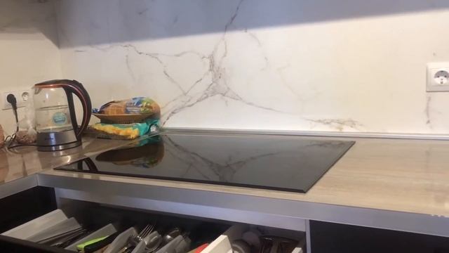 Мебель на адресе.Претензия смотрим.