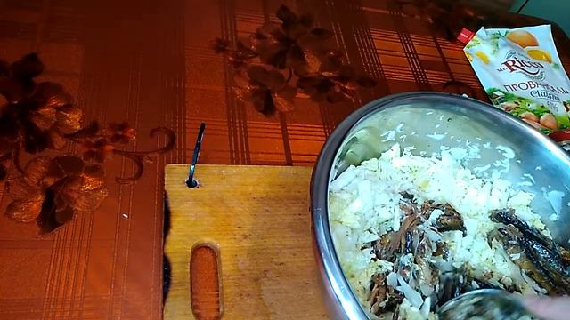 Салат из шпрот и свежей капусты смотреть онлайн