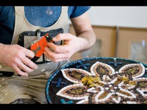 Витражный стол из колотой мозаики. IKEA. Идеальный Дом. Ремонт