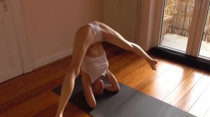 Contortion STRETCHING FLEXIBILITY Super Flexible gymnastics contortionist, Con