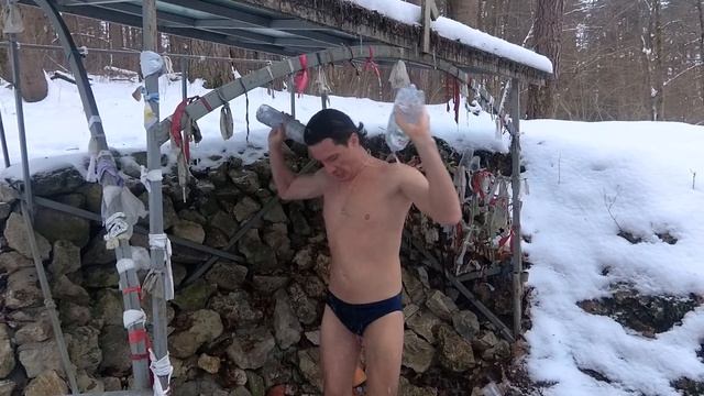 ХОЛОДНАЯ ВОДА И ГОРЯЧИЕ ПАРНИ! ЧЕЛЛЕНДЖ ЗАКАЛИВАНИЯ