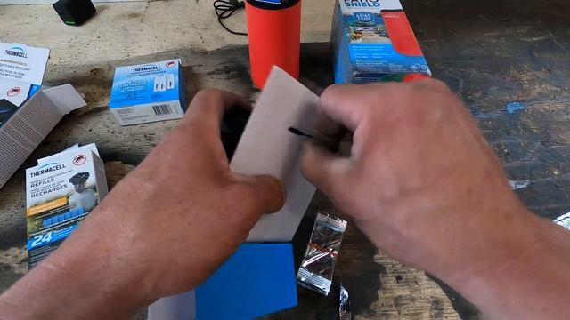 Mosquito Repellent - Thermacell Patio Shield and Backpacker Review and Use смотреть онлайн