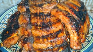 Свиные ребрышки в обмазке на мангале / Невероятно вкусные и сочные / Папа На Кухне