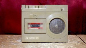 Портативный кассетный магнитофон "Беларусь-302"