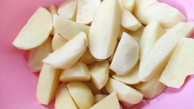 Скумбрия запечённая с молодым картофелем