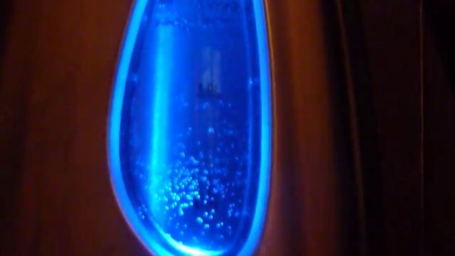 Как закипает вода в чайнике смотреть онлайн