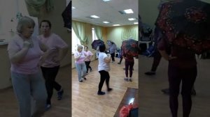 танец  "погода в доме"