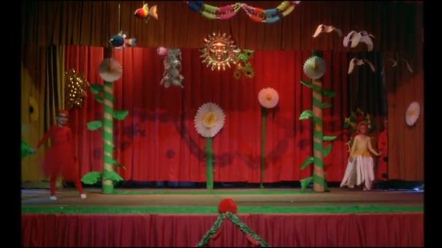 La Vie Est Un Long Fleuve Tranquille - Clip Jésus Revient смотреть онлайн