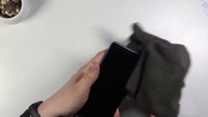 Установка защитного стекла на Xiaomi Redmi 9 / Как защитить экран Redmi 9 от царапин?