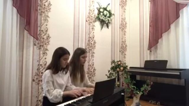 HOLIDAY смотреть онлайн