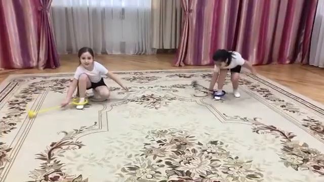 Физкультурное занятие в МБДОУ №102 с применением современного спортивного оборудования Нейроскакалк смотреть онлайн