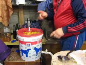 Чача из подмосковного жмыха.