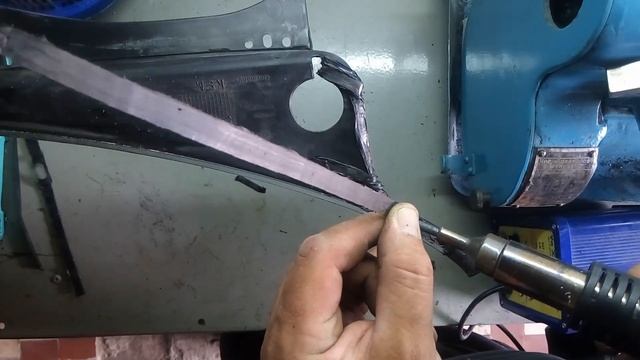 Ремонт декоративной накладки (жабо) Volkswagen Caddy смотреть онлайн