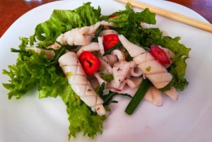 ТАЙСКИЙ САЛАТ С КАЛЬМАРАМИ