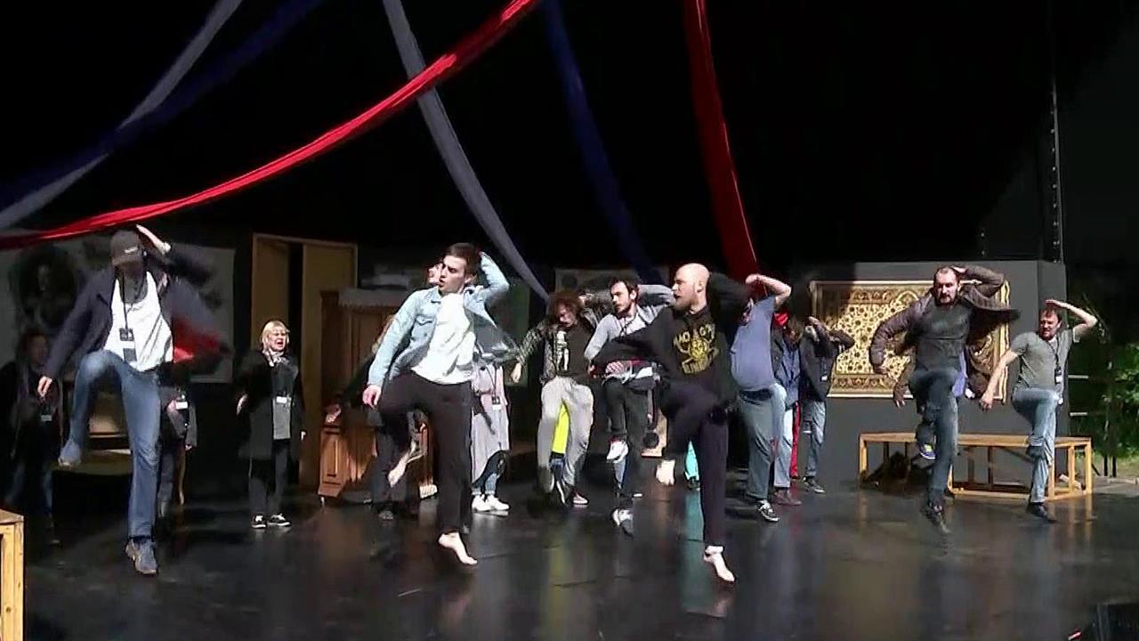 Театральный фестиваль "Толстой Weekend" стартовал на родине классика в Ясной Поляне