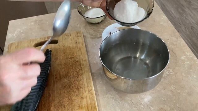 Самый простой и надежный маринад. Солим скумбрию дома.