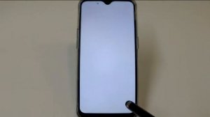 Переключатель языков в клавиатуре смартфона Oppo