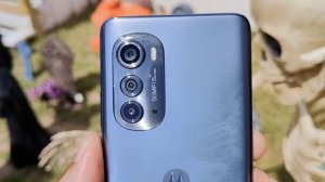 Motorola Edge (2022) vs Google Pixel 6a Spec Comparison