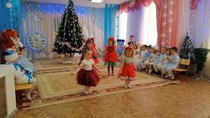 «Танец розочек»