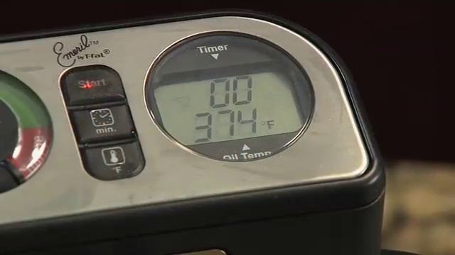 Emeril FR7015001 3.3 Liter Advanced Oil Deep Fryer Features In Action смотреть онлайн