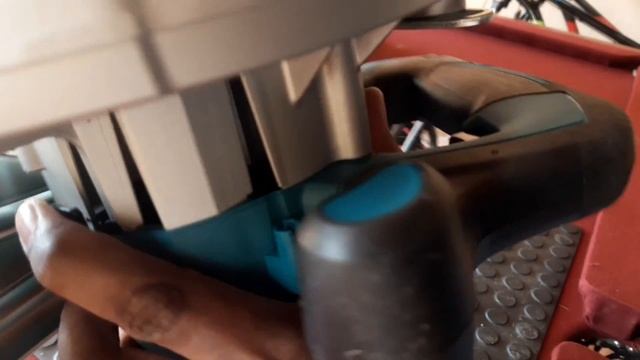 39 - Serra circular Makita HS7010 1600W 220V - Unboxing e Teste.