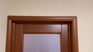 Установка стекла с рисунком в межкомнатную дверь: уникальный штрих для вашего интерьера!