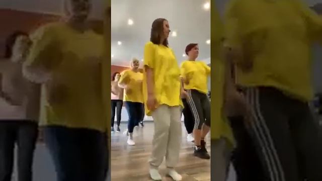 Флемоб от воспитателей детсада "Ромашка" (Сокуры) смотреть онлайн