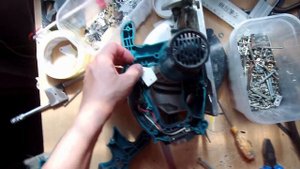 ремонт аккумуляторной дисковой пилы Makita DSS611