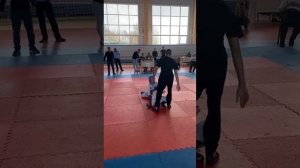 Турнир по комбат самообороне ( safe- combat).Казань. 8-9 лет Второй бой победа