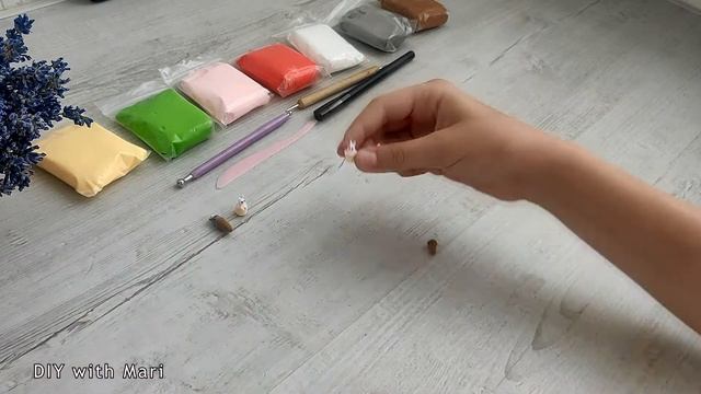 Мини вкусняшка из легкого воздушного пластилина / Как слепить мороженное и пирожное // DIY with Mar смотреть онлайн