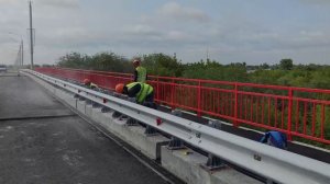 Работы на мосту по ул.Б.Петрова через реку Тобол уже выполнены более, чем на 50 процентов.