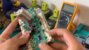 How to Repair Ryobi 18V Battery With New or Salvaged 18650 Cells!