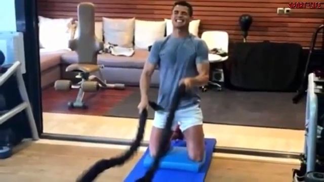 КАК КАЧАЕТСЯ КРИШТИАНУ РОНАЛДУ! ТРЕНИРОВКИ ТЕРМИНАТОРА! смотреть онлайн