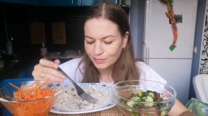 МУКБАНГ КУРИЦА В СЛИВОЧНО-ЧЕСНОЧНОМ СОУСЕ/МОРКОВЬ ПО-КОРЕЙСКИ/САЛАТИК/MUKBANG