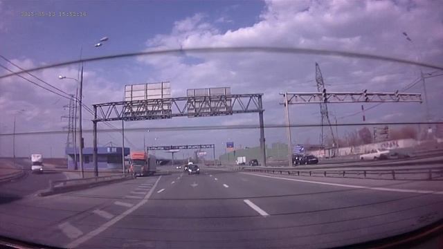 Ritmix AVR-820 видеорегистратор (день)(снято через заднее тонированное стекло) смотреть онлайн