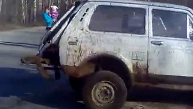 Ниву порвал уаз смотреть онлайн