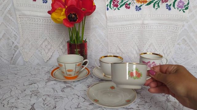 Фарфоровые чайные пары и чашки. Старинная посуда из прошлого. Фарфор СССР.